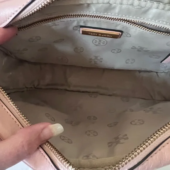 Tory Burch Pink and Gold Quilted Crossbody Bag - Picture 3 of 8